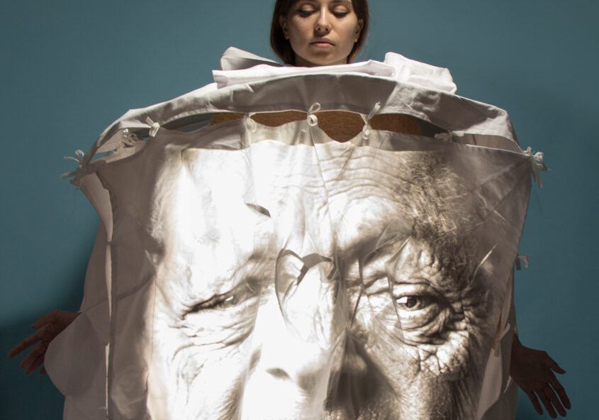 D:\Dropbox\Clienti\UNArte\website Moda Unarte\proiecte\Sergiu\Between presence and absence